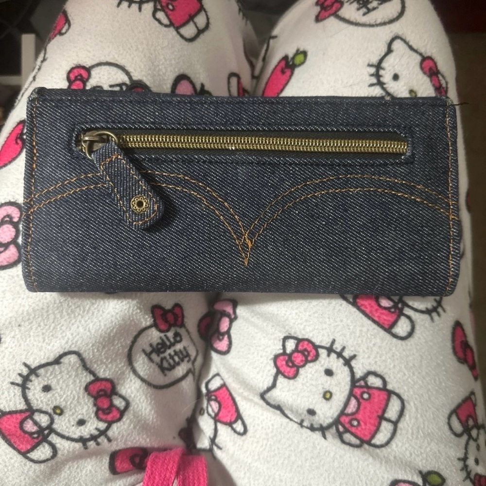 Hello Kitty Denim Wallet - Picture 2 of 4